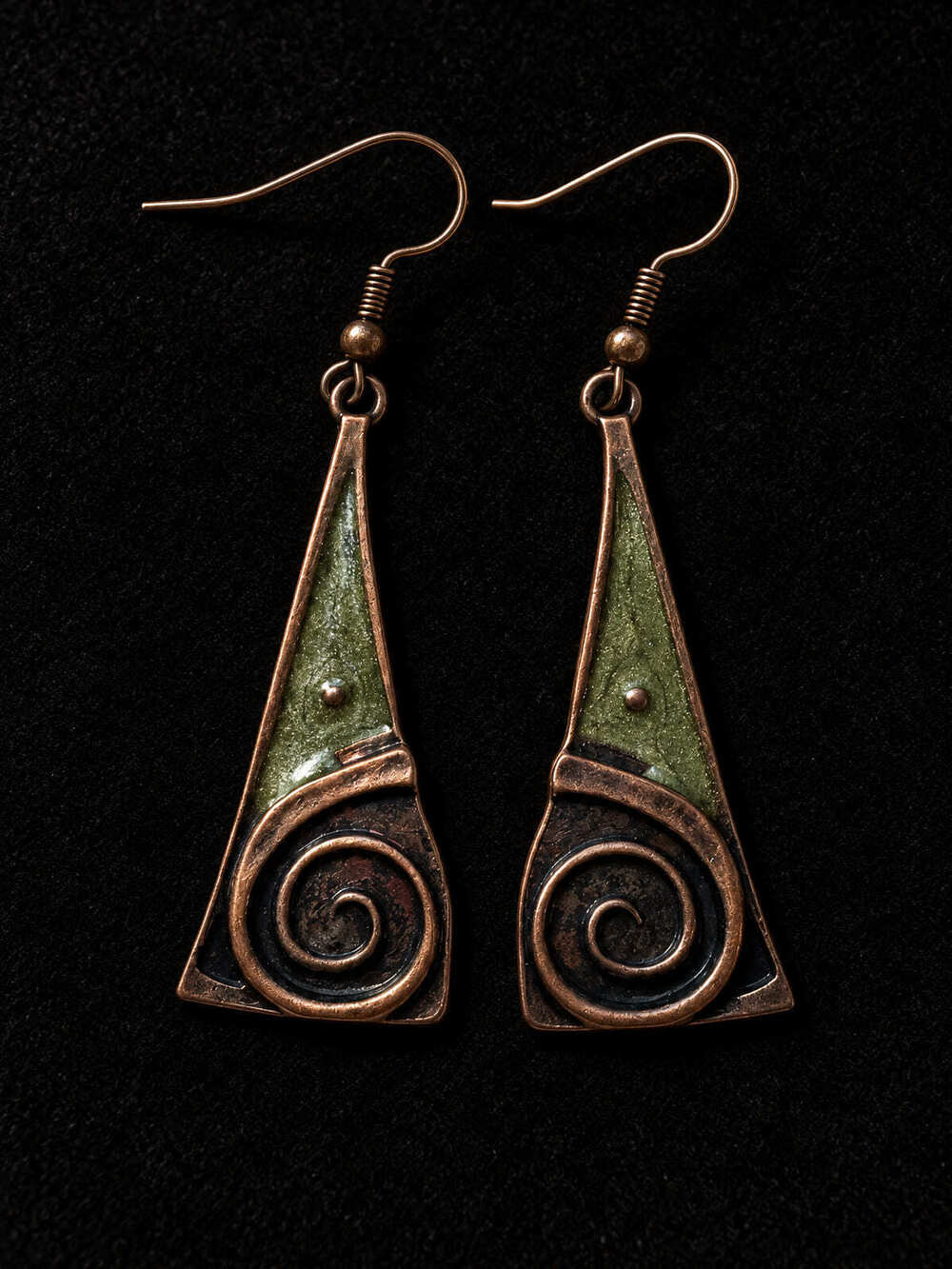⚜️ Copper-Tone Dangle Earrings | Boho Spiral | Green Enamel 💗